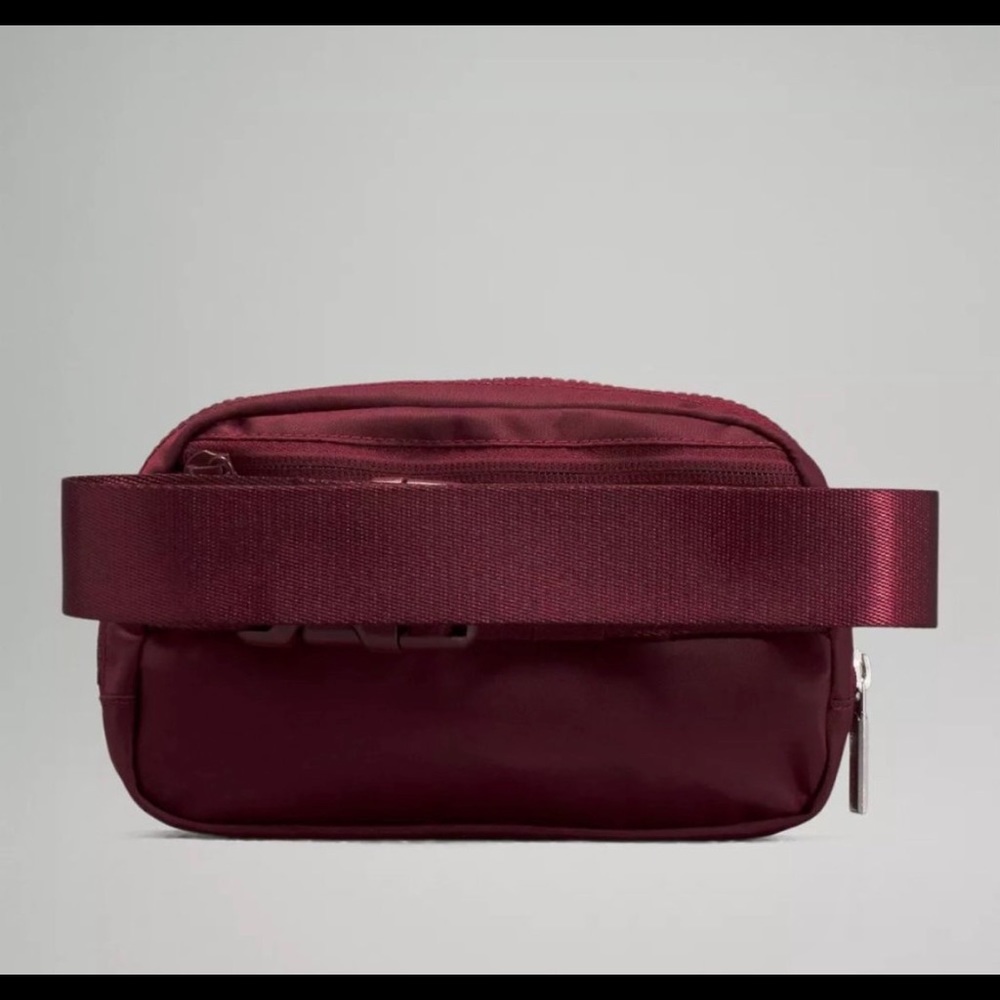NFS💢 LULULEMON EVERYWHERE BELT BAG - Picture 7 of 15